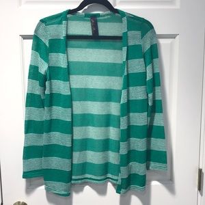 Lightweight summer cardigan. Kelly green & white.L